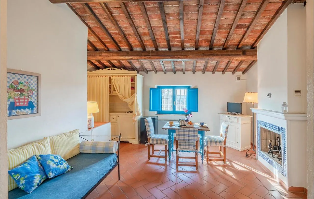3 Bedroom Amazing Apartment In Lazzeretto