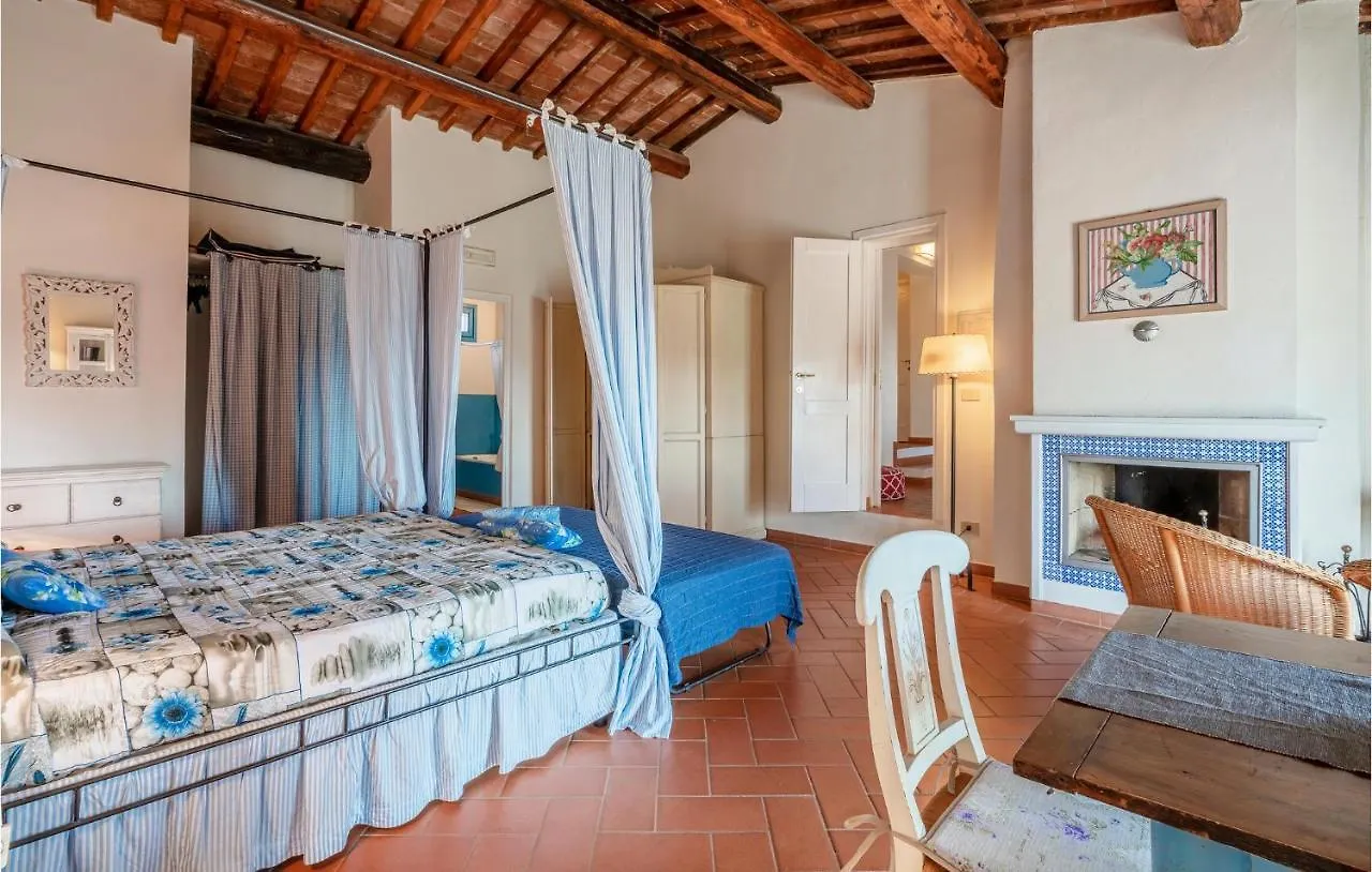 3 Bedroom Amazing Apartment In Lazzeretto