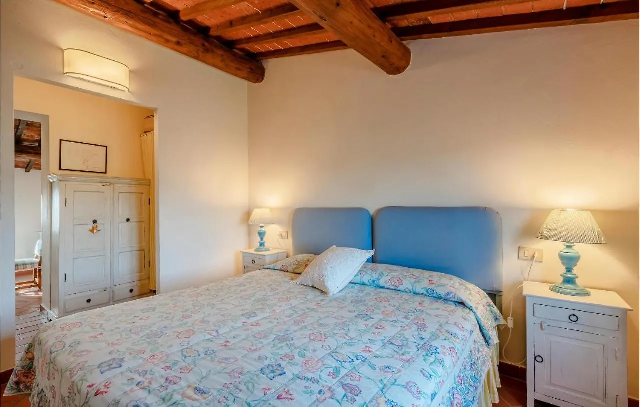 3 Bedroom Amazing Apartment In Lazzeretto Italy
