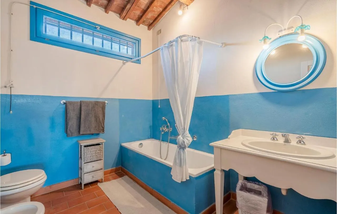 3 Bedroom Amazing Apartment In Lazzeretto Italy