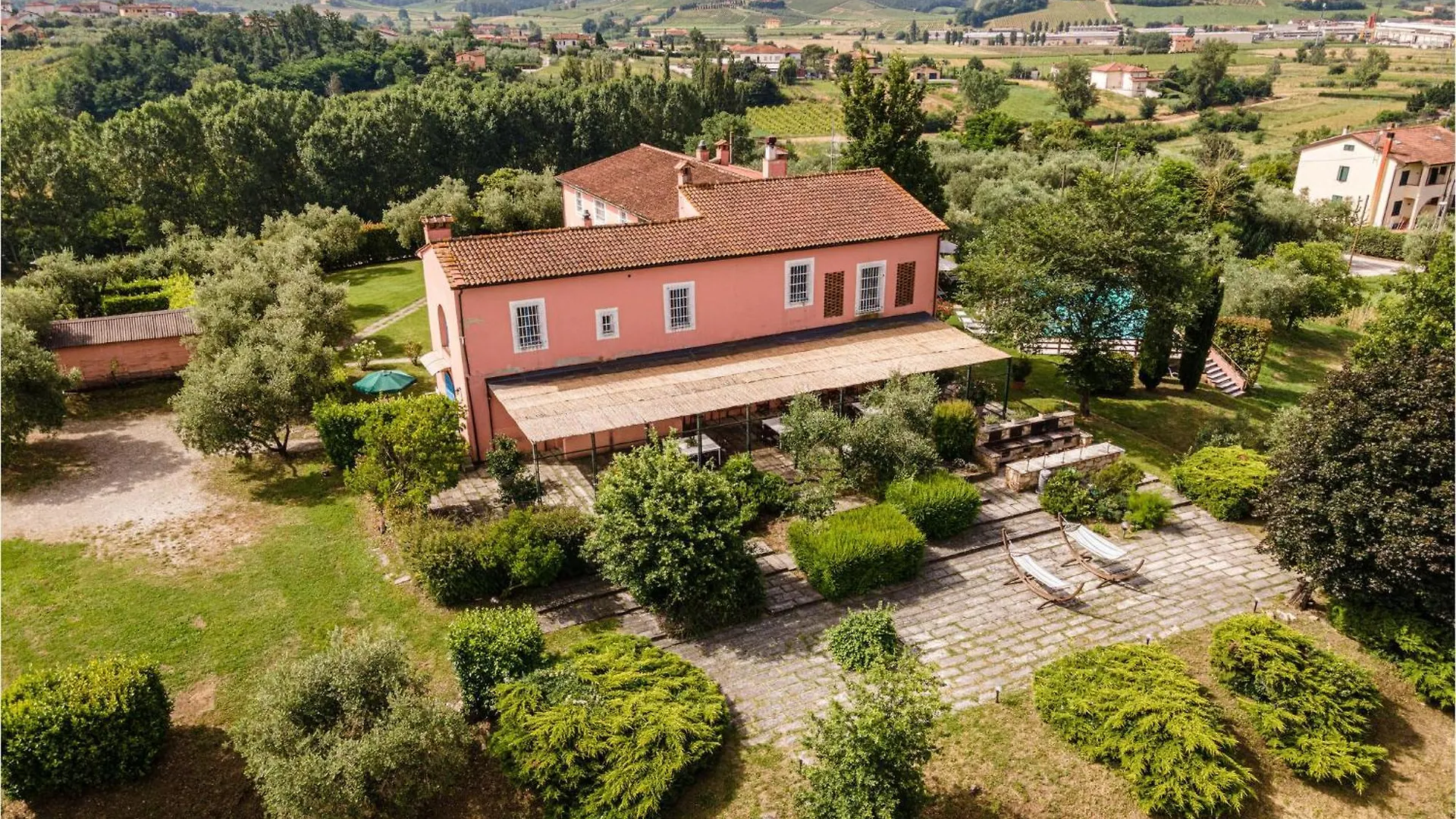 3 Bedroom Amazing Apartment In Lazzeretto