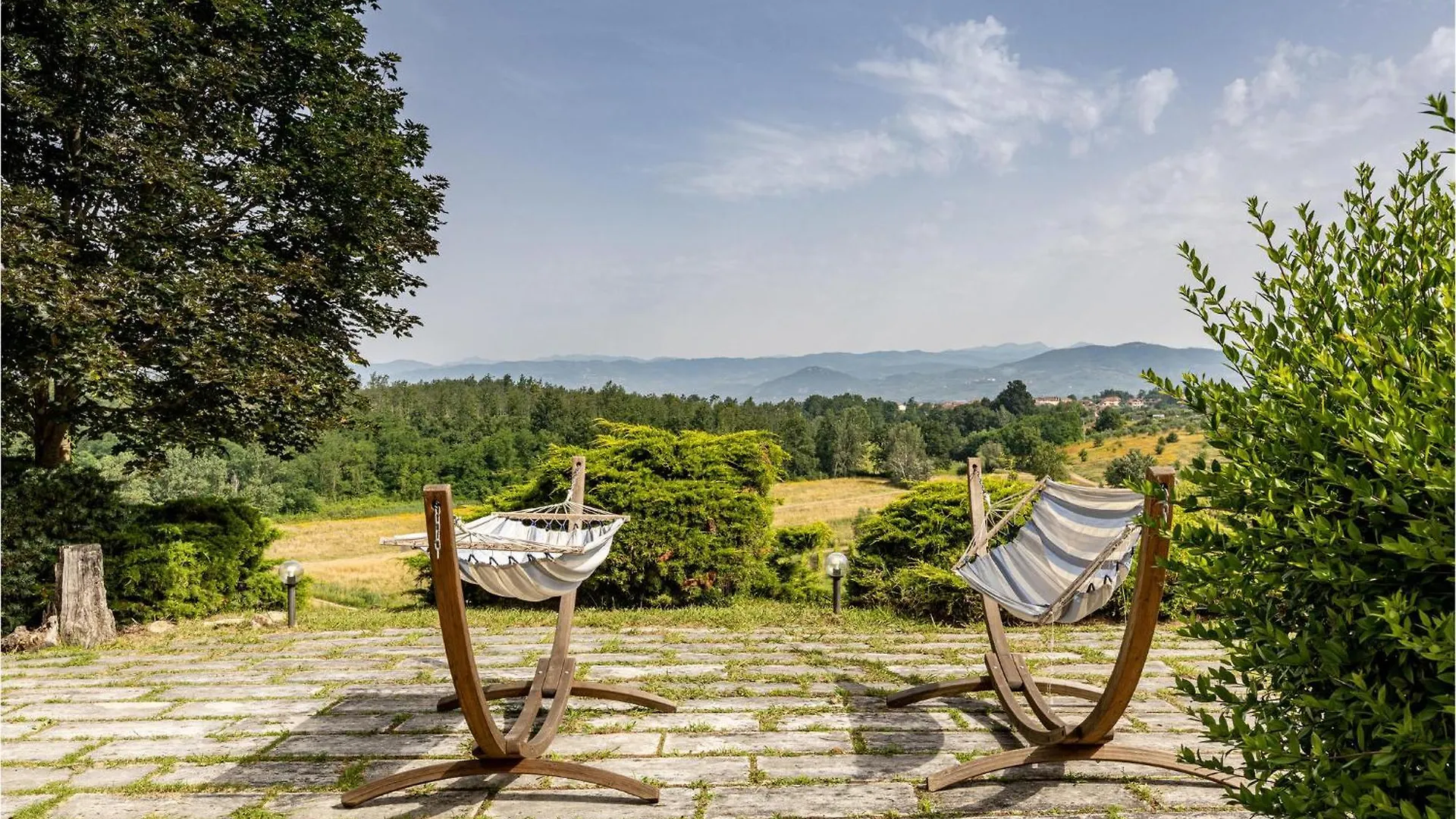 3 Bedroom Amazing Apartment In Lazzeretto